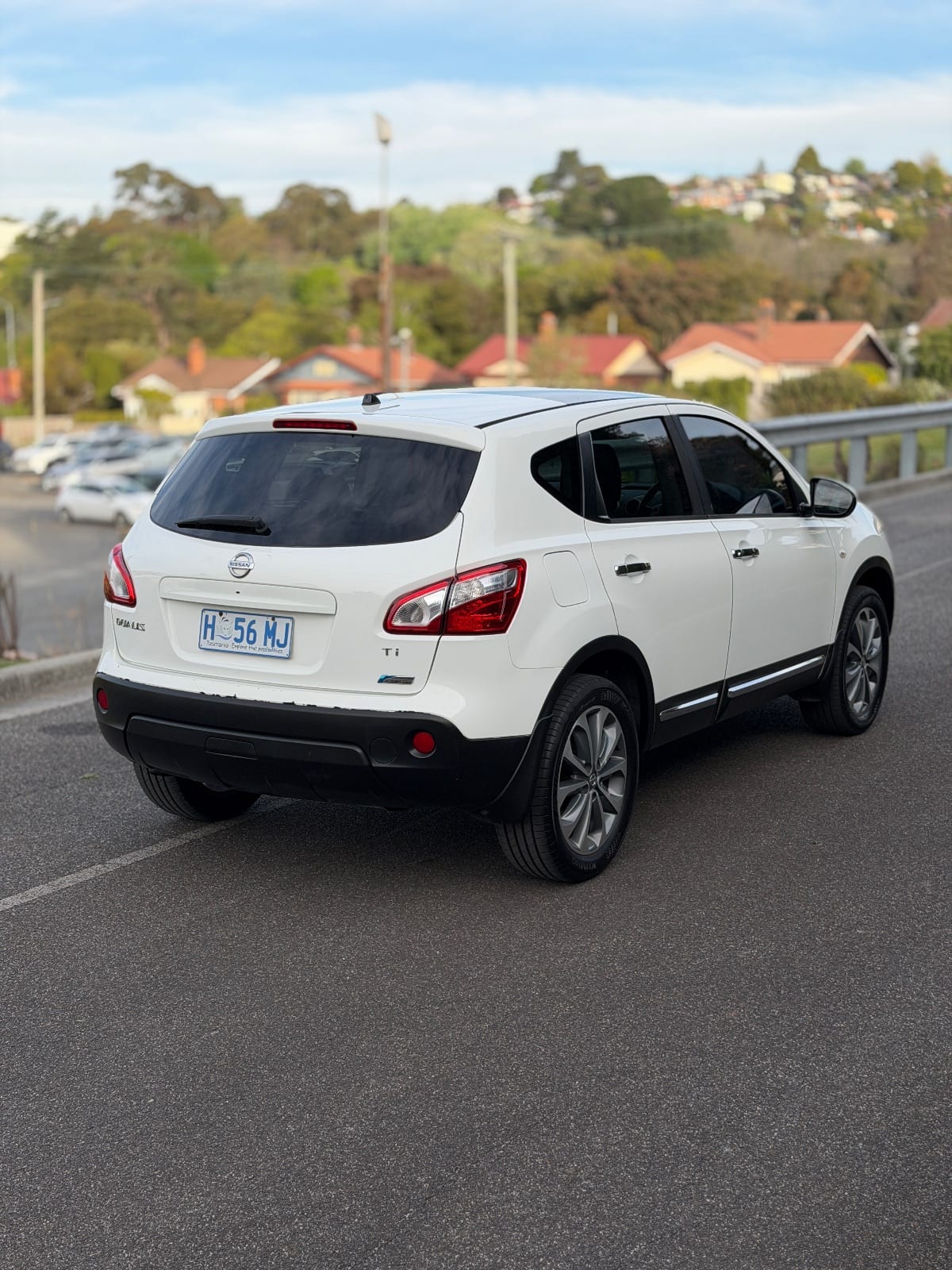 2010 Nissan Dualis Ti photo 3