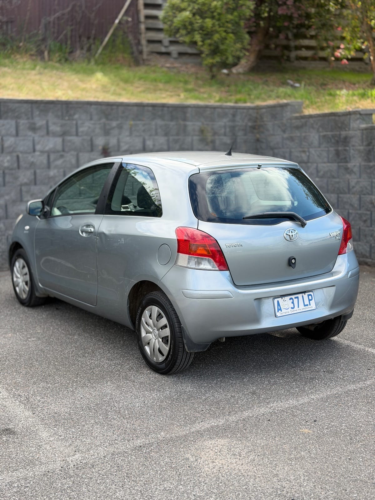 2008 Toyota Yaris YR photo 3