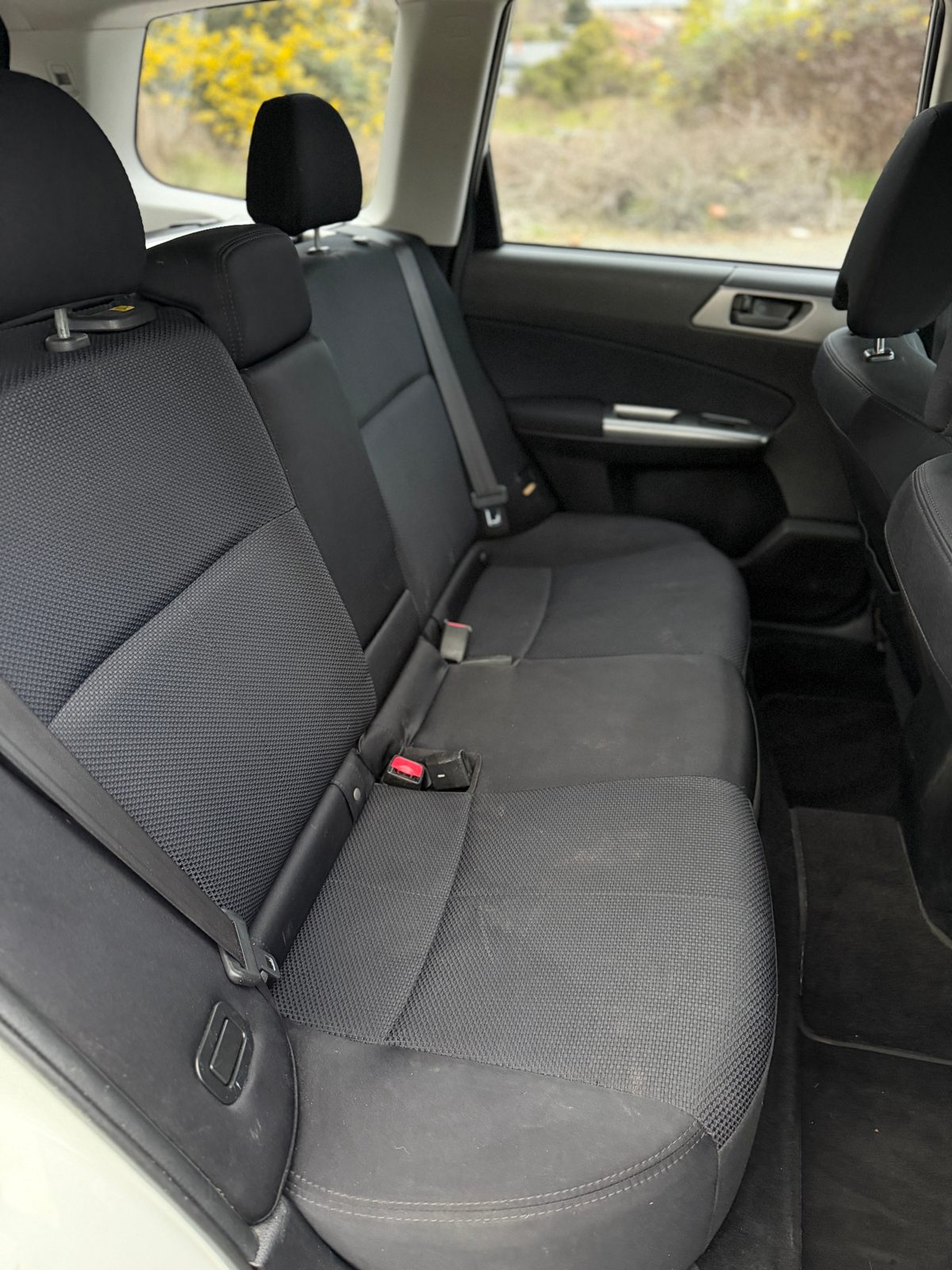 2011 Subaru Forester XS photo 4