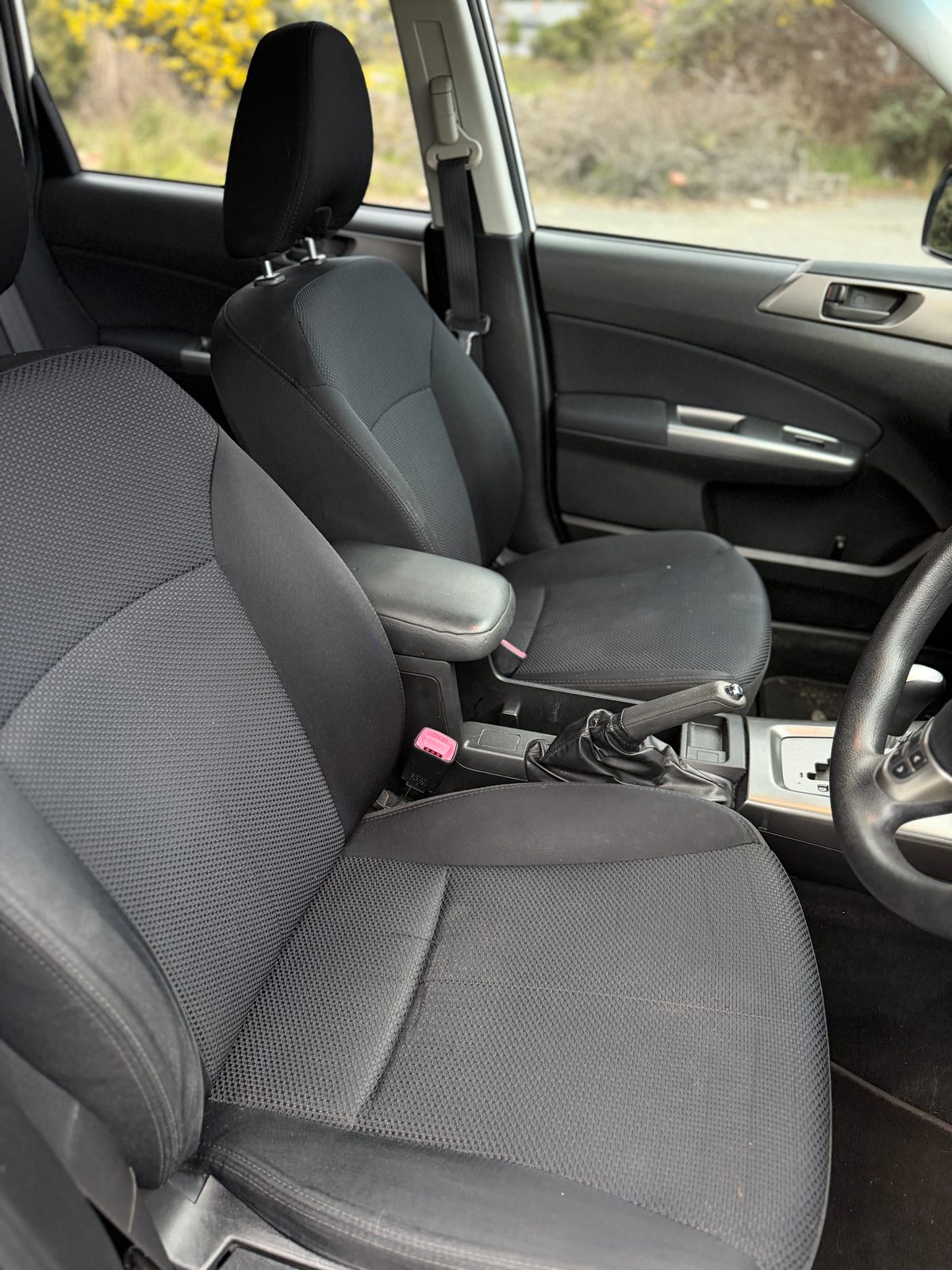 2011 Subaru Forester XS photo 5