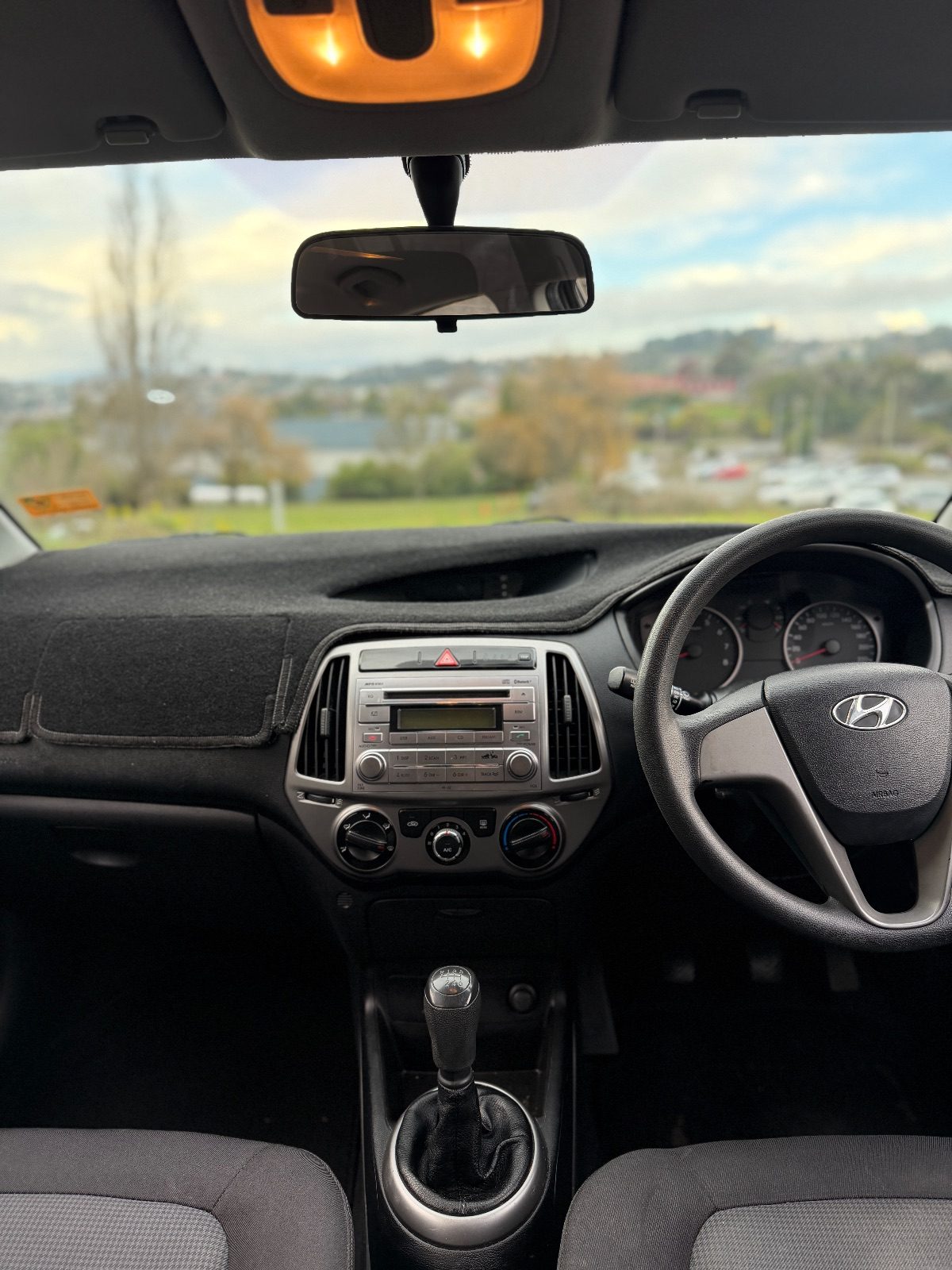 2014 Hyundai i20 photo 8