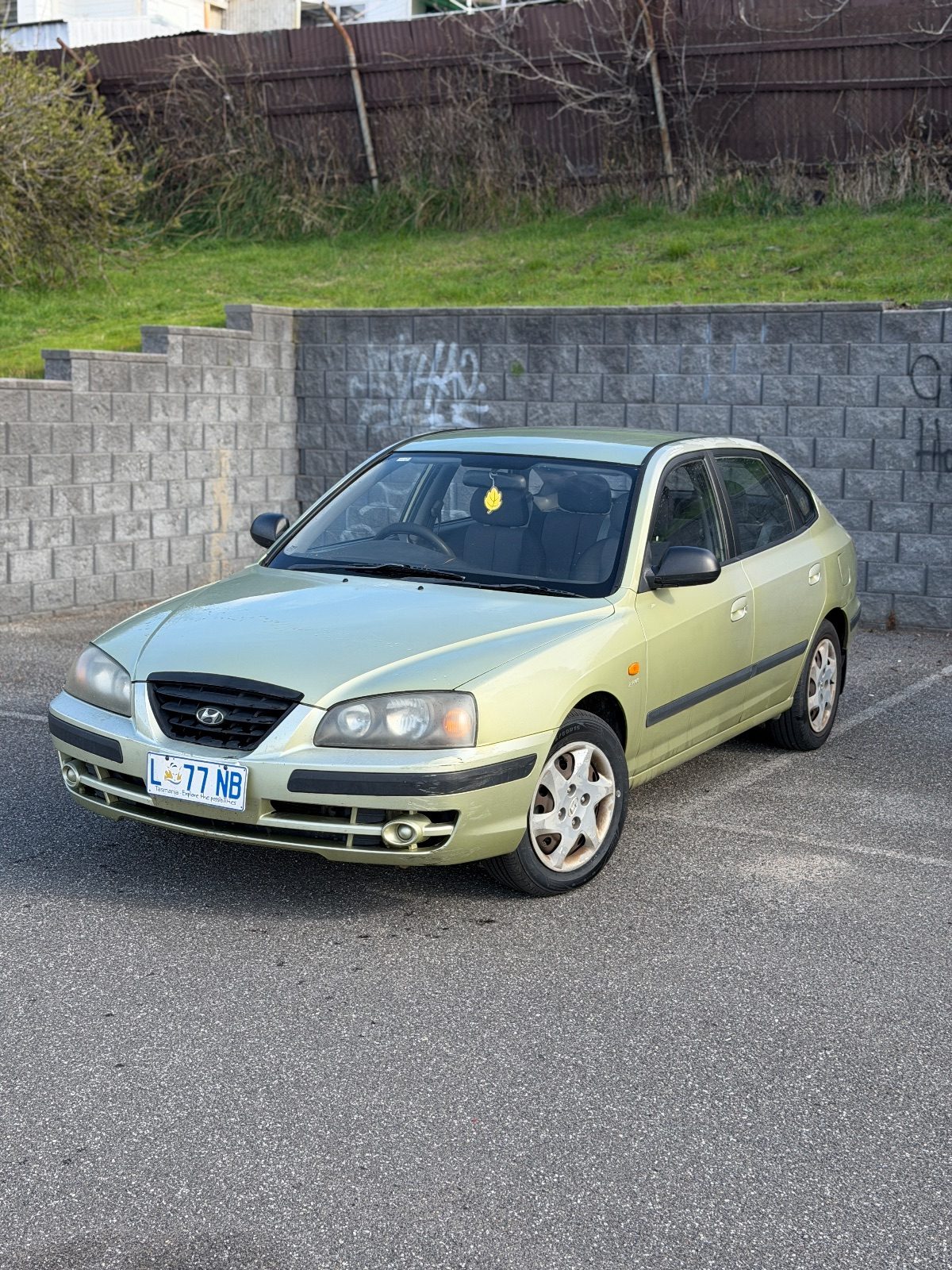 2004 Hyundai Elantra GL photo 1