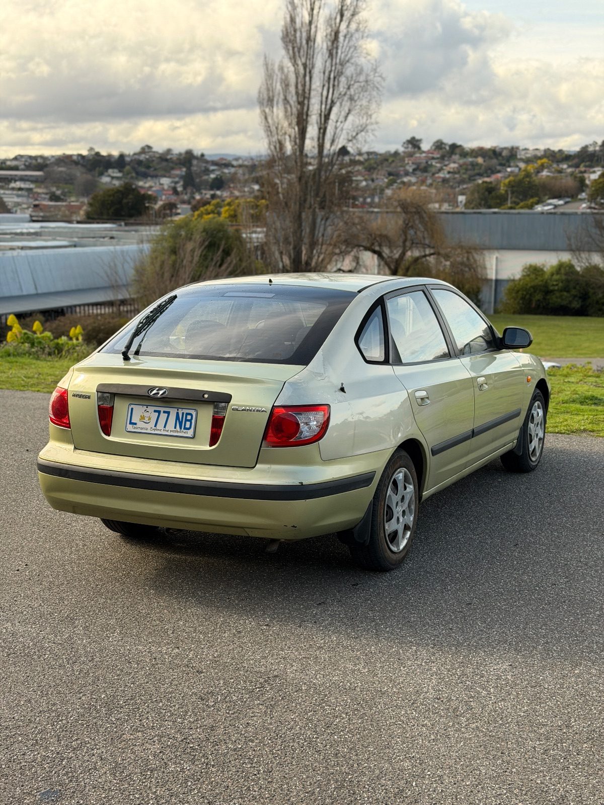 2004 Hyundai Elantra GL photo 4
