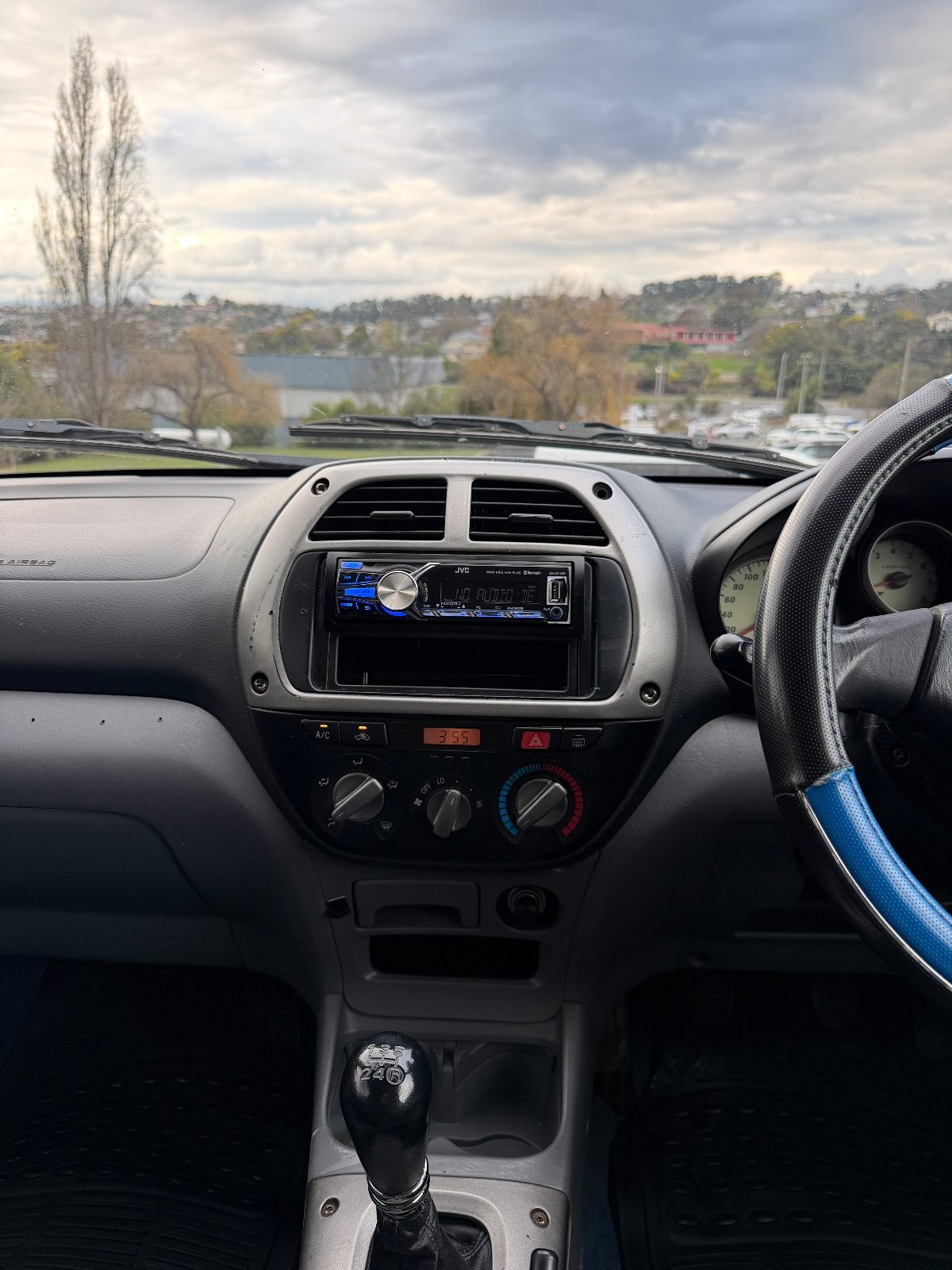 2001 Toyota RAV4 Edge (4x4) photo 6