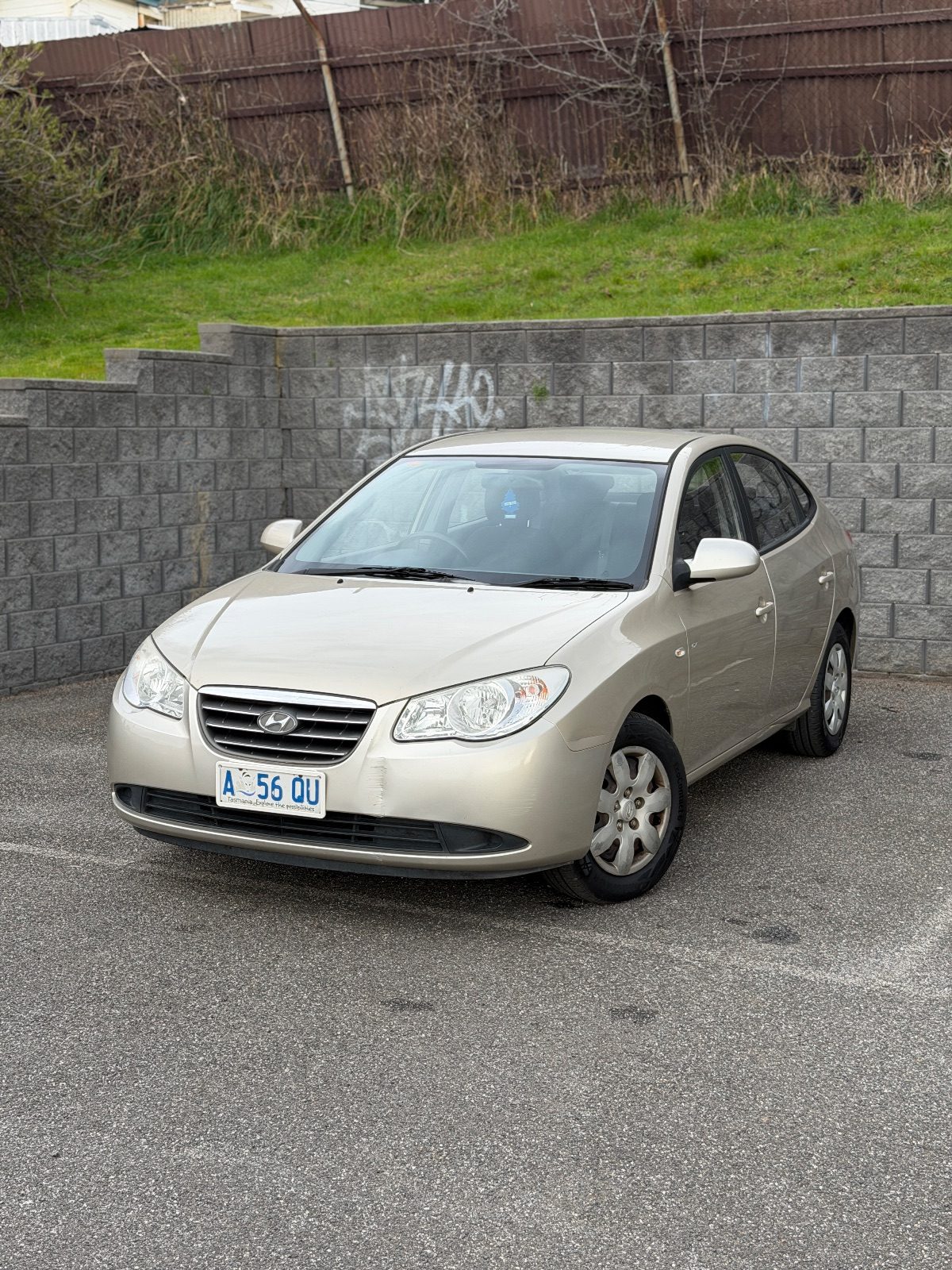 2009 Hyundai Elantra photo 2
