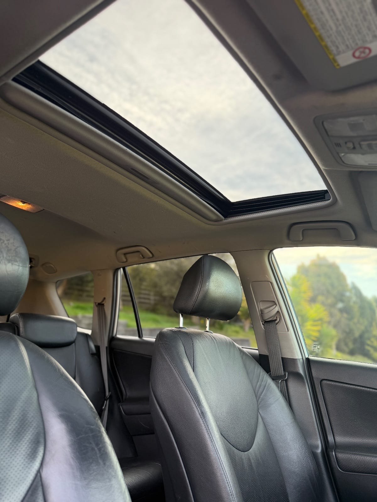 2007 Toyota RAV4 Cruiser L photo 7