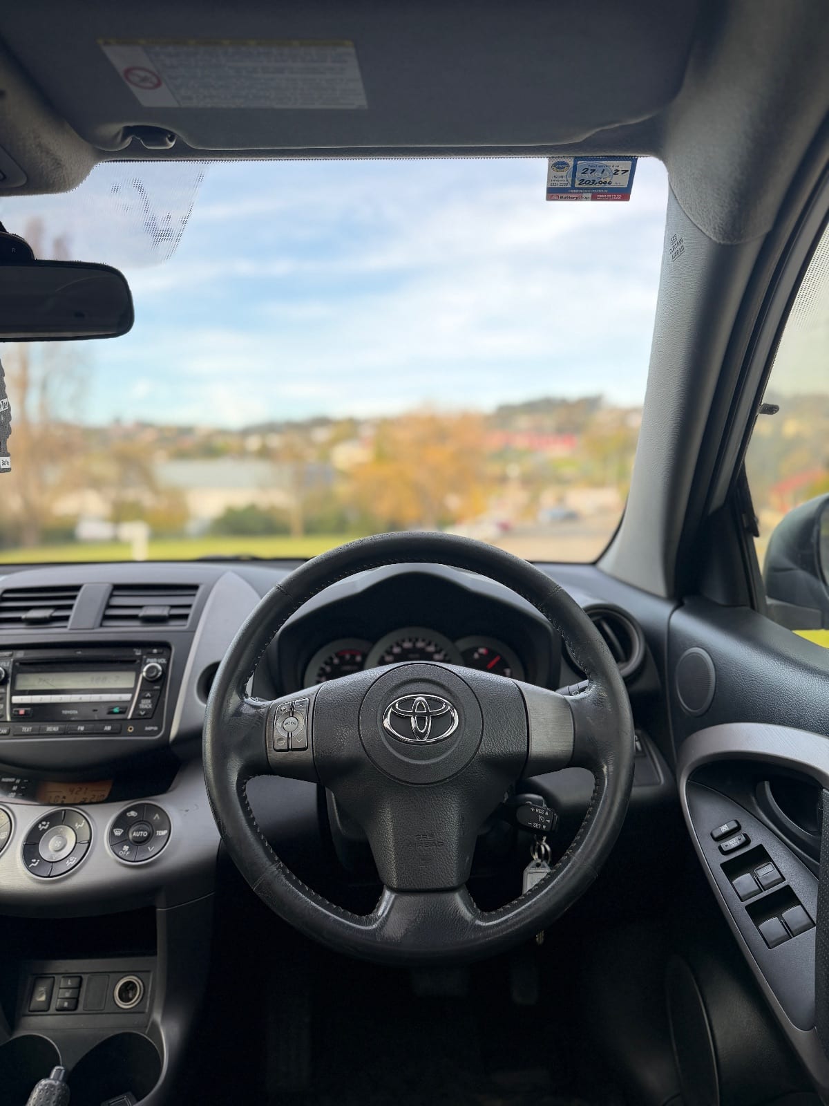 2007 Toyota RAV4 Cruiser L photo 8