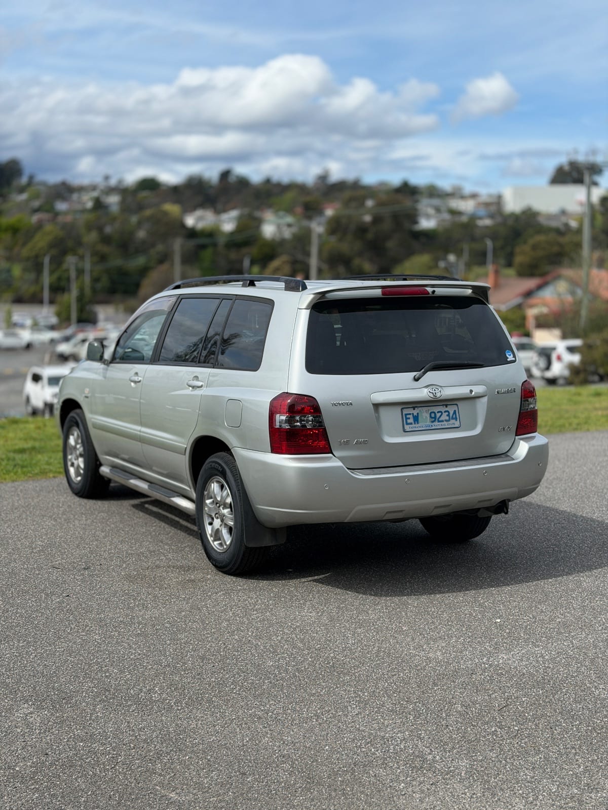 2004 Toyota Kluger CVX photo 3